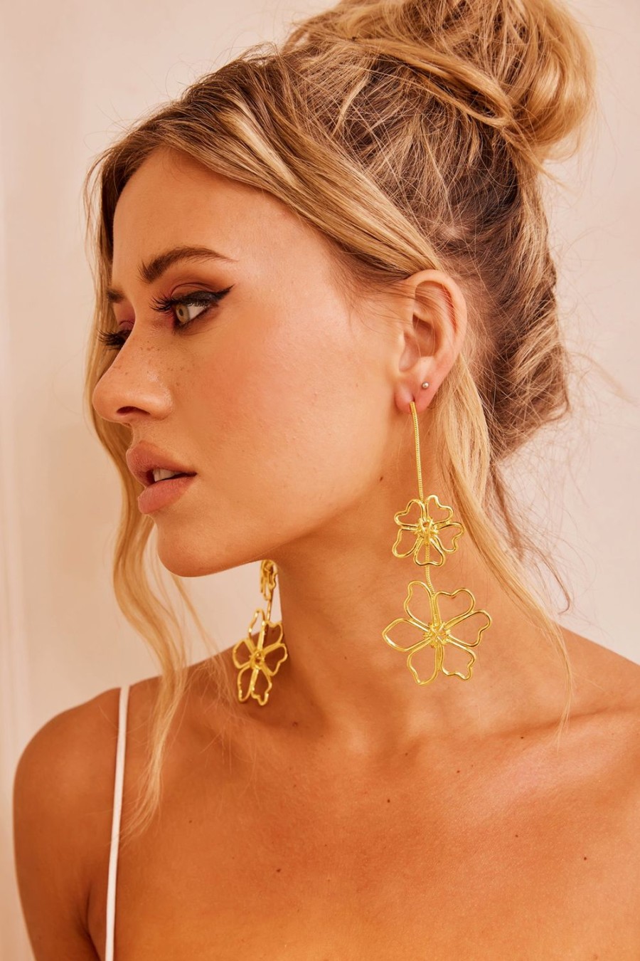 Earrings | Sage and Paige Flower Touch Earrings - Gold